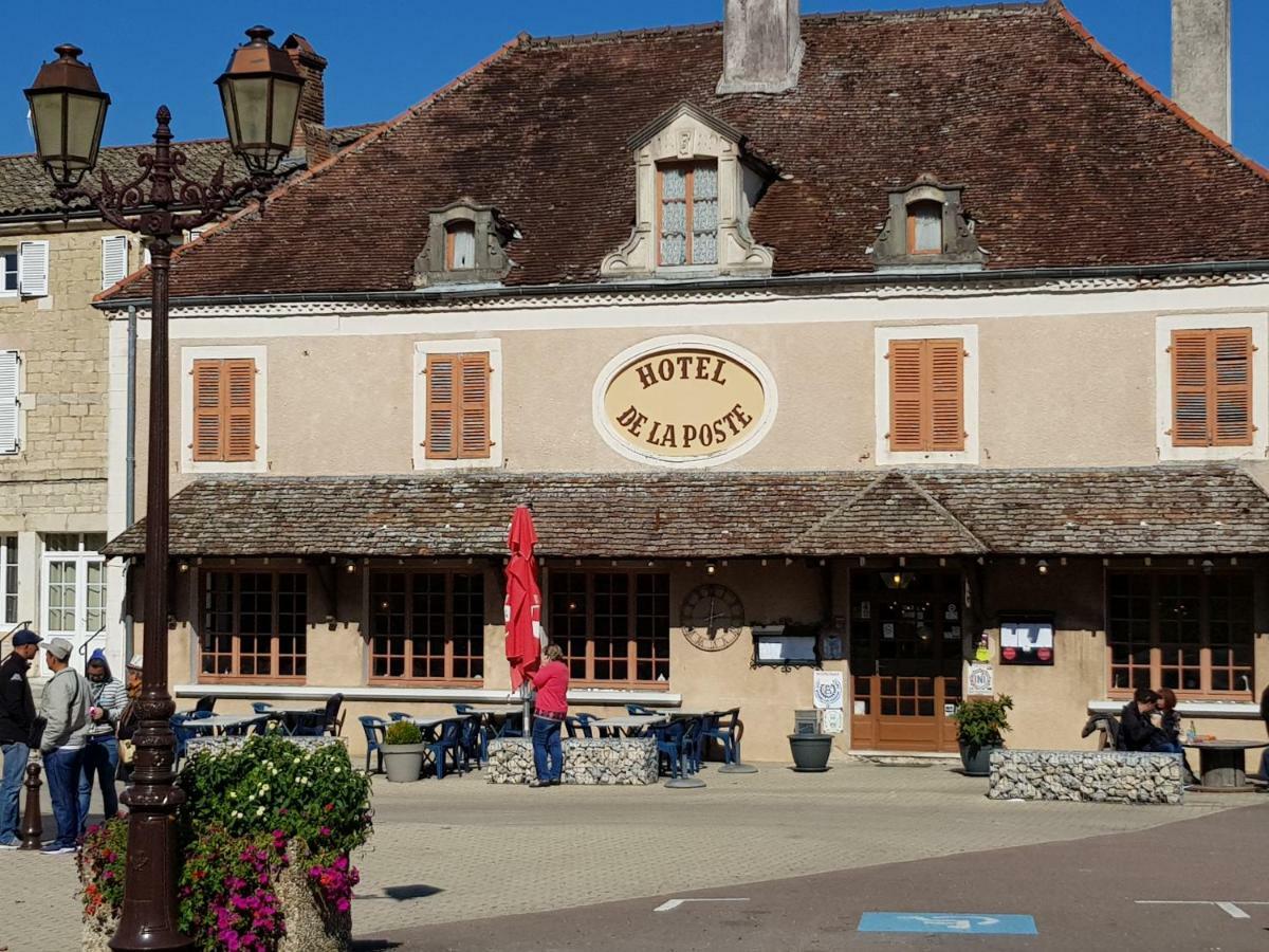 Gite Le Petit Pied-A-Terre La Chapelle-Saint-Sauveur  Екстериор снимка